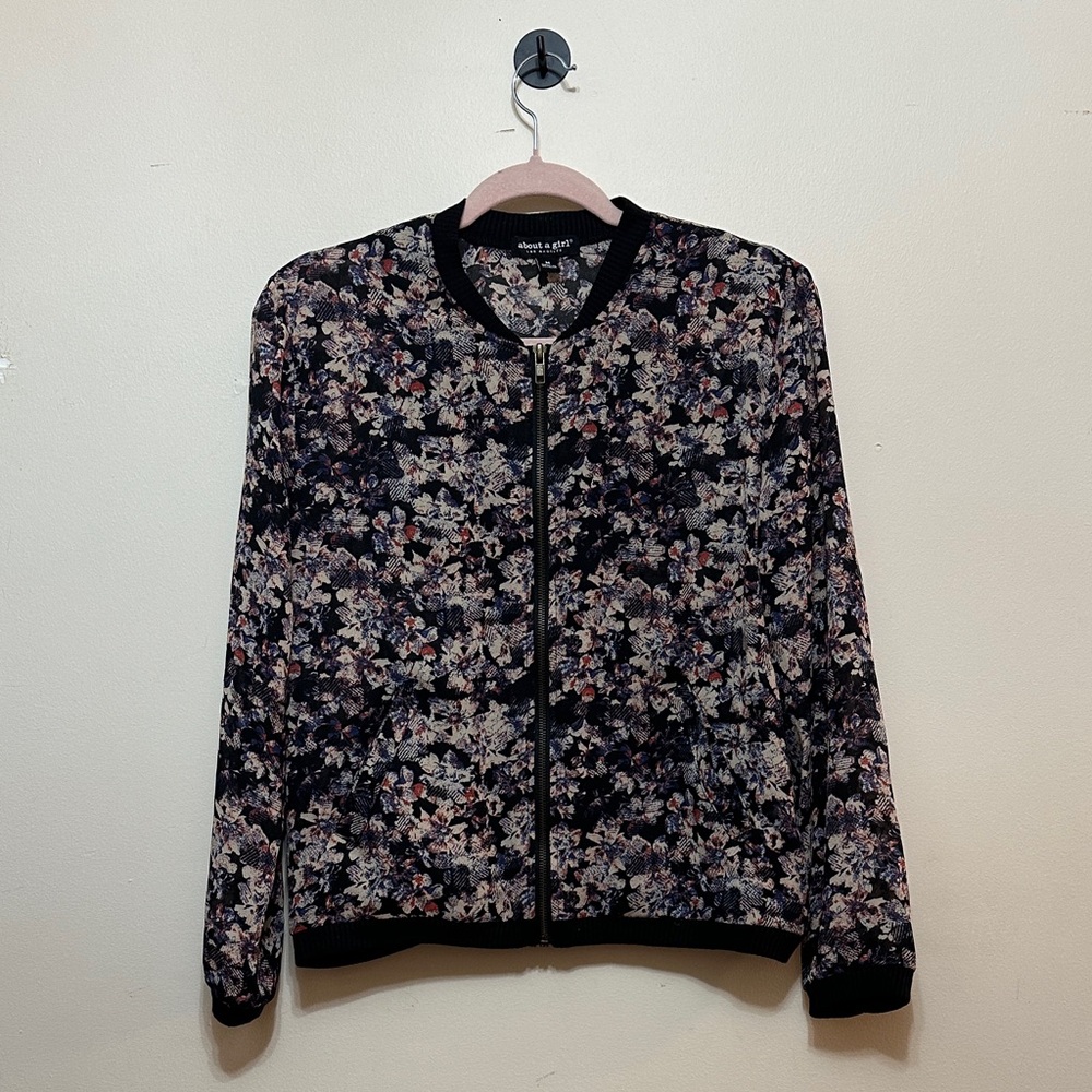 About A Girl Floral Patterned Jacket